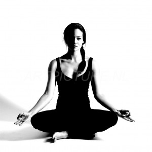hm-yoga-zwartwit-5